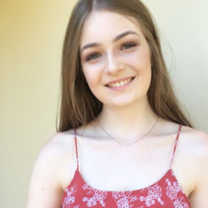 Meet your Posher, Chloe